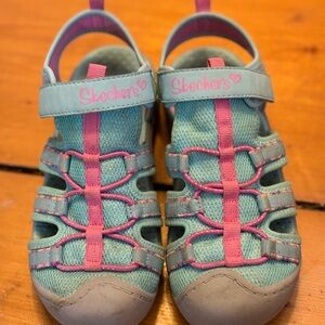 Skechers Girls closed toe Sandals size 13